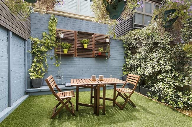 small garden seating area design